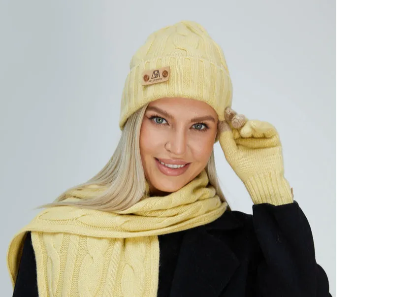 Cable-Knit Unisex Cashmere Beanie